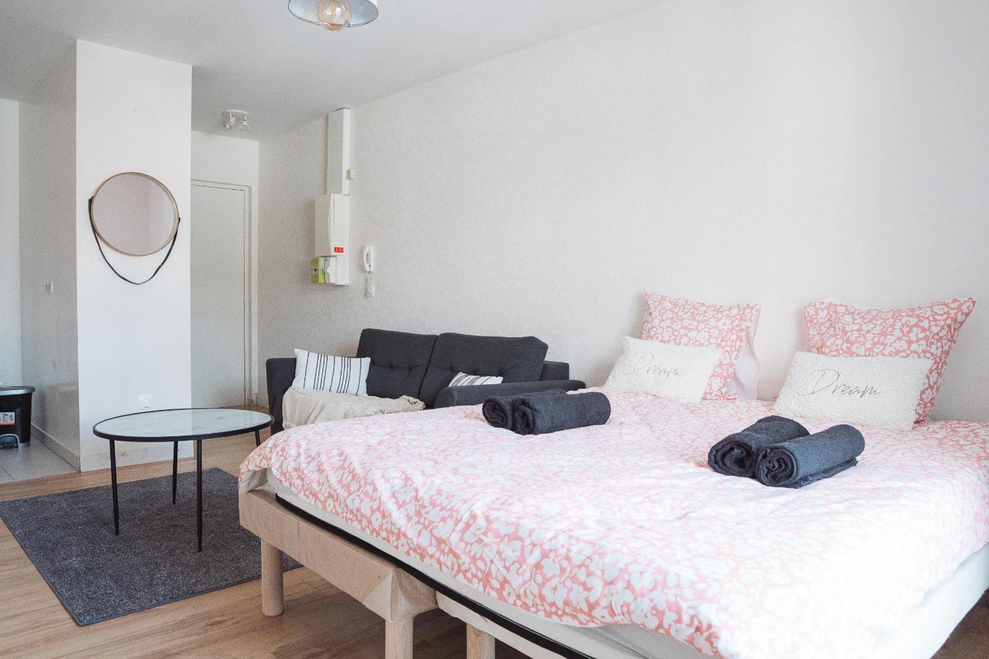 Apartamento Cosy Studio Entre Paris Et Disneyland Paris Esbly Exterior foto
